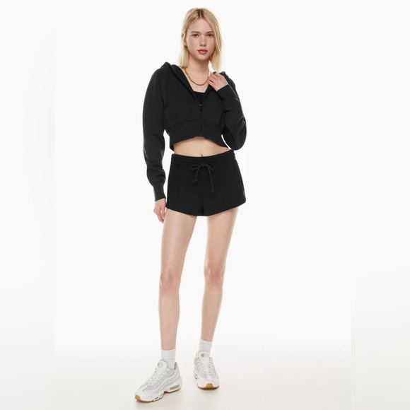Aritzia TNA Cozy Boyfriend 2" Short - Picture 4 of 4